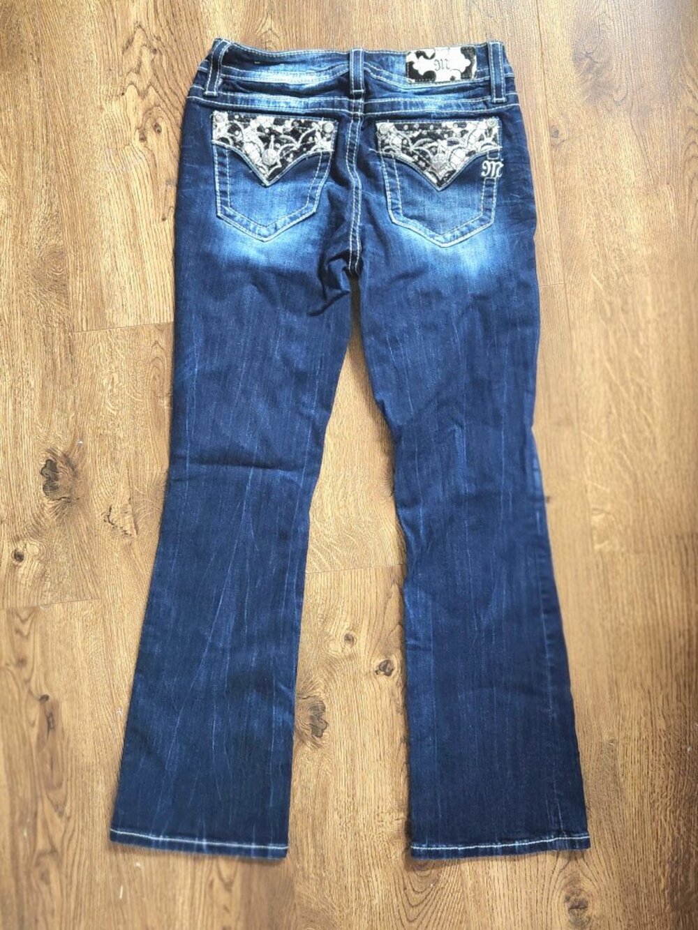 Buckle Miss Me Jeans, Size 26